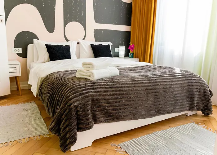 Central City Break- David Apartment - By Openhouse